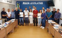 Legislativo ouve procuradora e homenageia ‘Colmeia Verde’