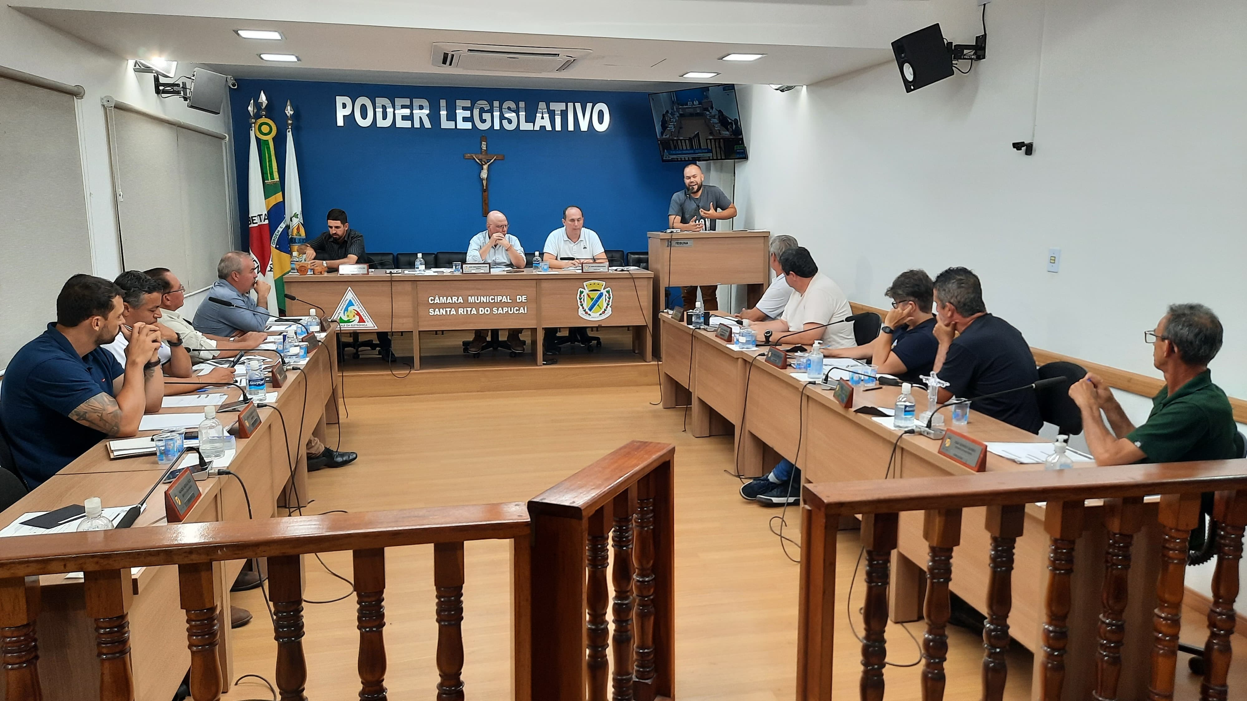 Maioria da Câmara rejeita pedidos de informações ao prefeito