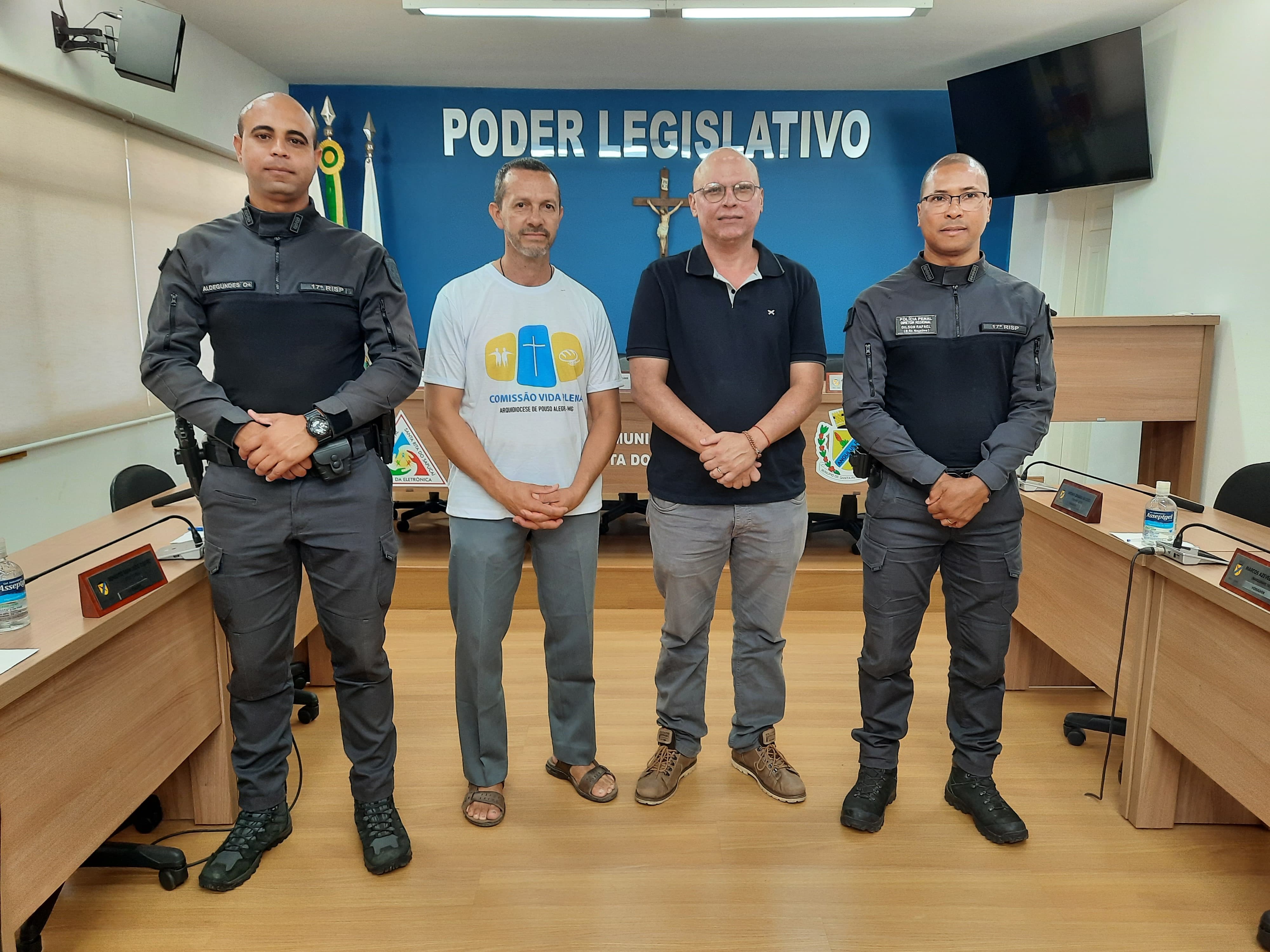 Diretor da 17ª Região Integrada de Segurança Pública visita a Câmara Municipal